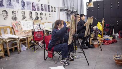 美術高考培訓的喜與憂--以杭州的畫室為例